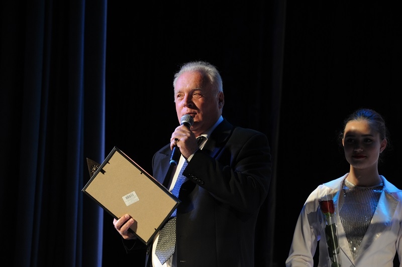 Нижегородец Валерий Сдобняков получил «Бронзового витязя» за книгу «Лестница»
