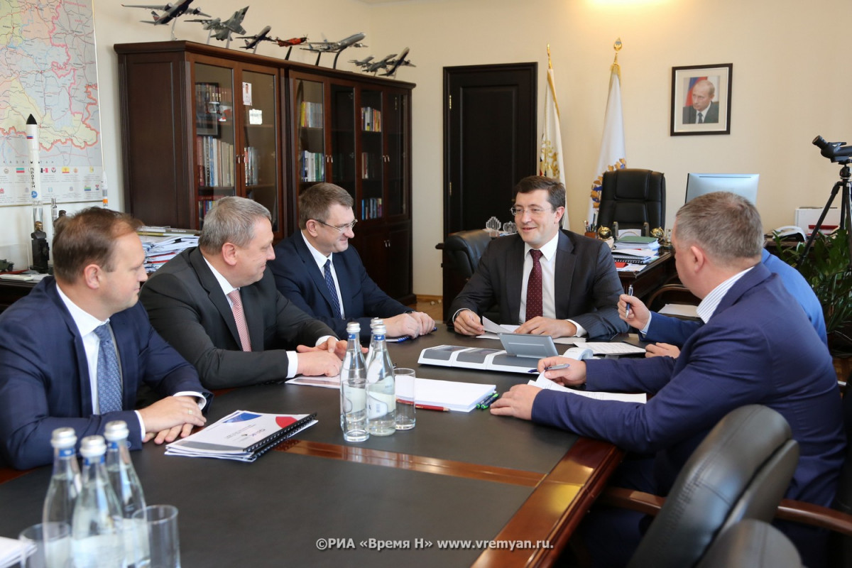 Глеб Никитин провел рабочую встречу с представителями Объединенной авиастроительной корпорации