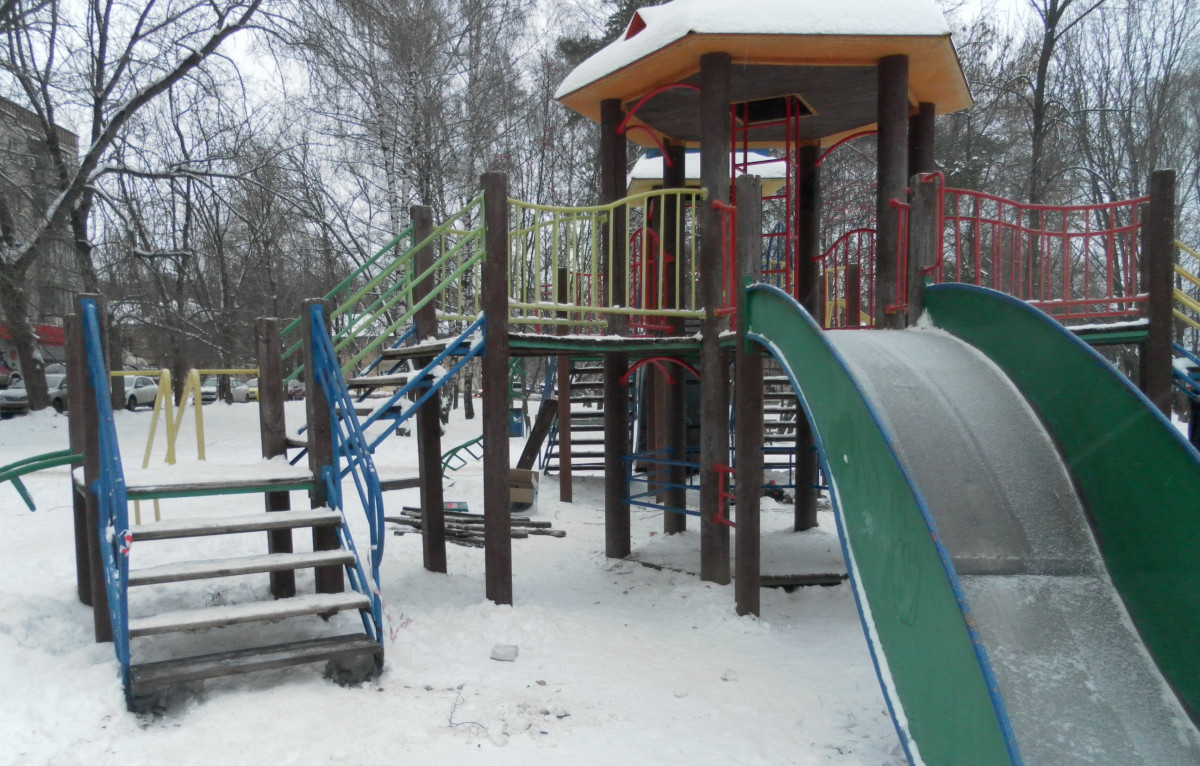 Детскую площадку отремонтировали в Советском районе после обращения нижегородки