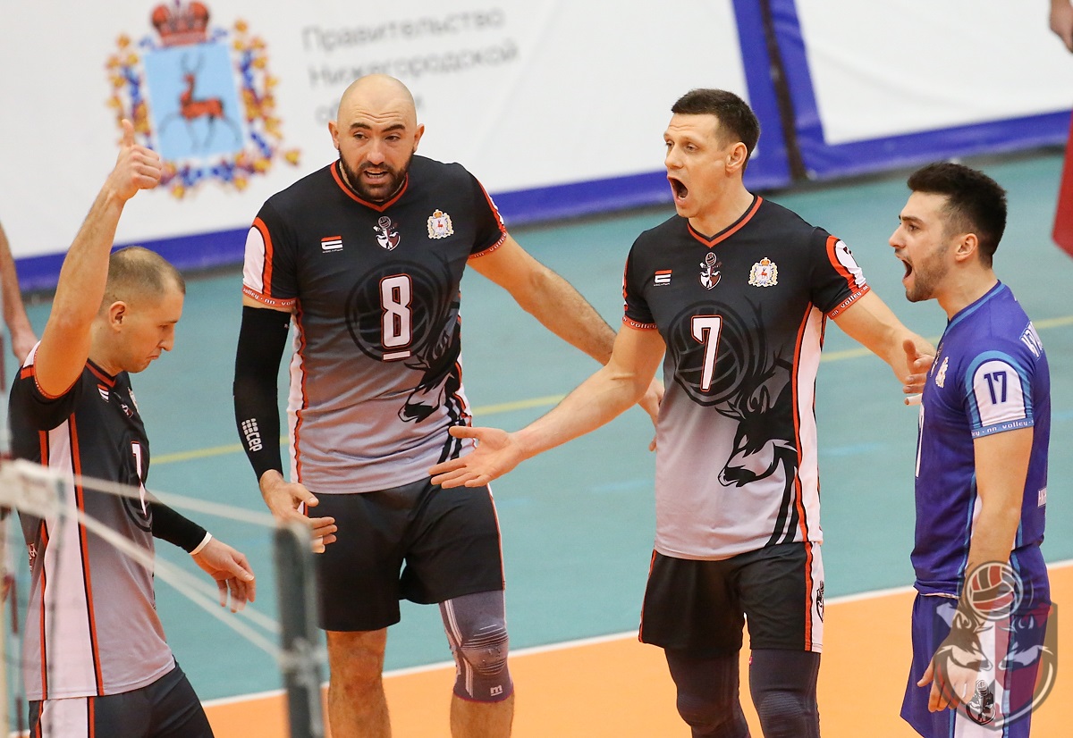 АСК одержал победу и потерпел поражение в двух играх с «Локомотивом-Изумруд»