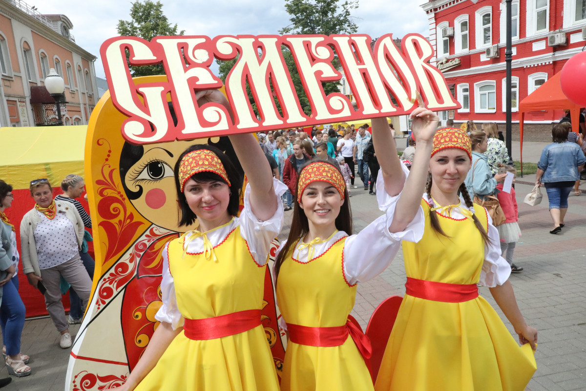 Фестиваль НХП «Золотая хохлома» стартовал в Семёнове