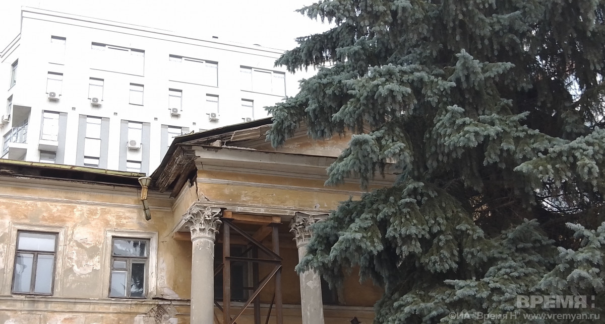 Дождётся ли реставрации разрушающийся Дом Дамаскина на Ульянова?