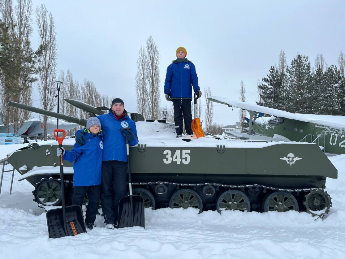 Нижегородские Волонтеры Победы очистят более 300 памятников от снега ко Дню защитника Отечества