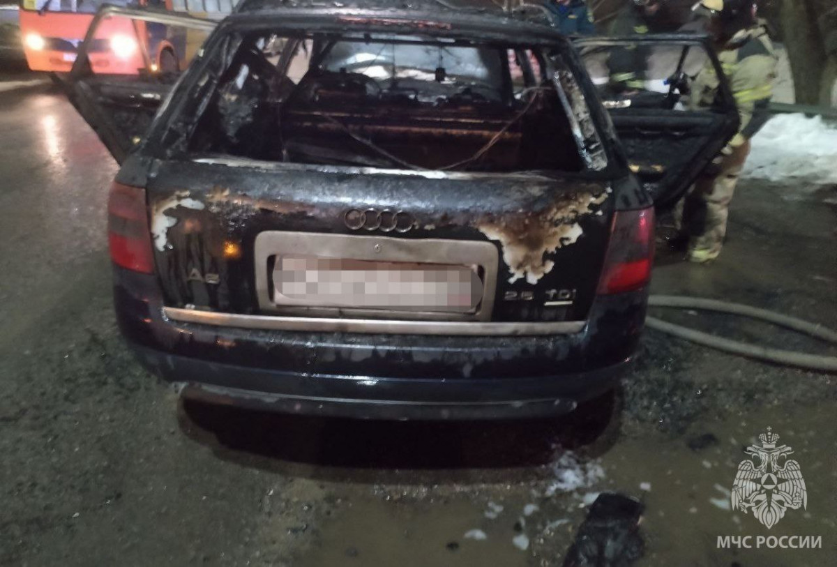 «Ауди» горела в Автозаводском районе